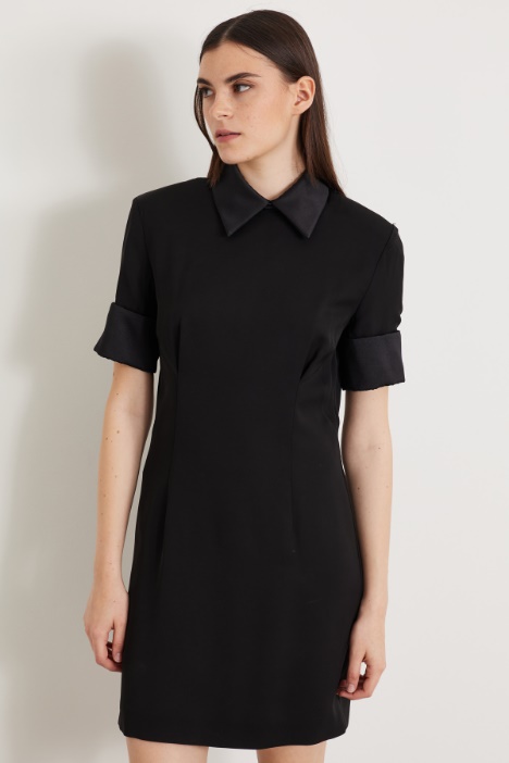 Mini abito a manica corta