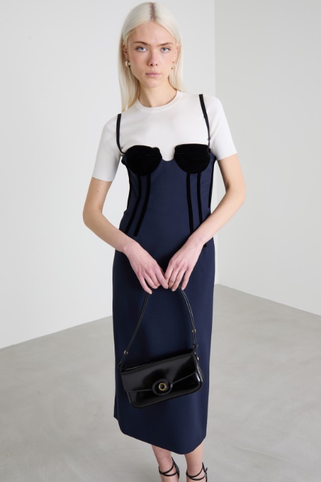 Abito bustier con coppe