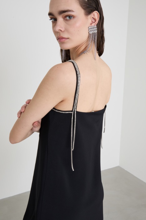 Vestido corto de viscosa elástica