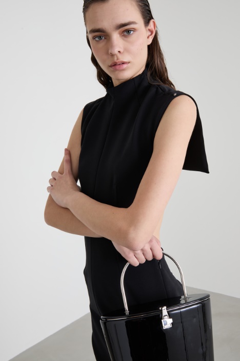 Tubino con schiena scoperta