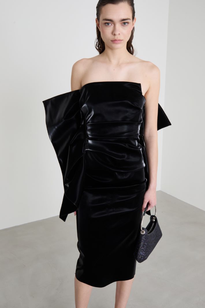 Dress with oversize flounce Intrend - 2