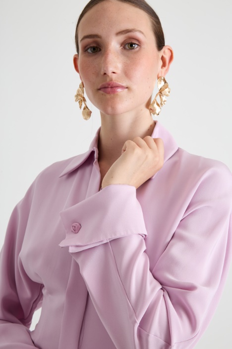 Vestido camisero con mangas kimono