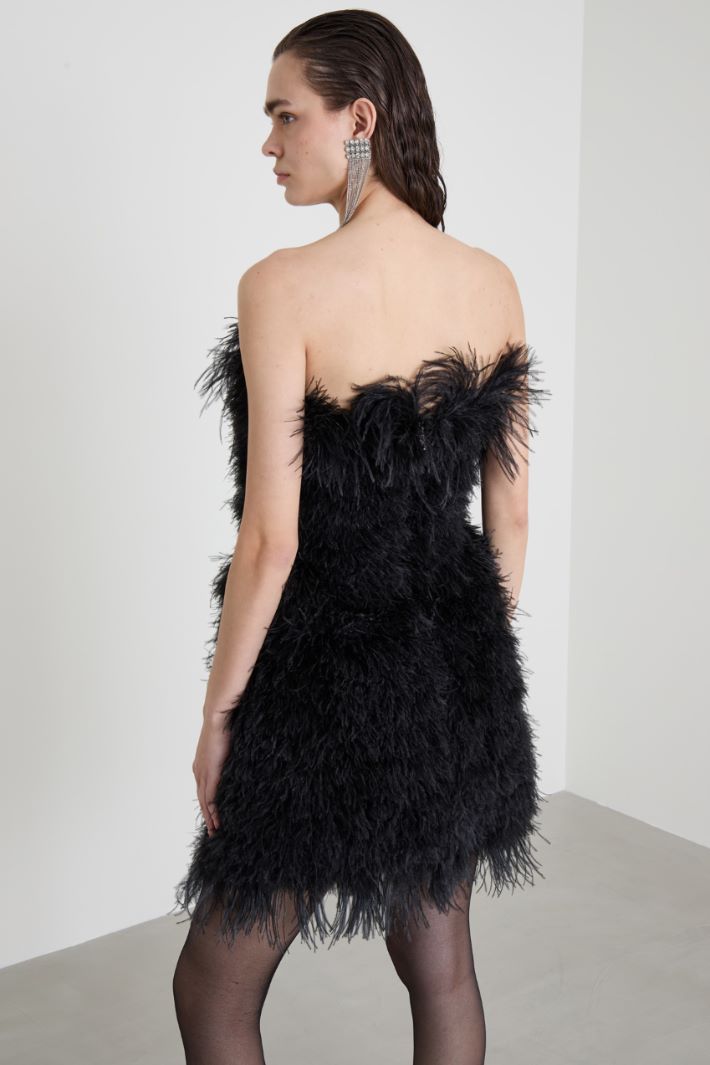 Feather-detailed dress Intrend - 3