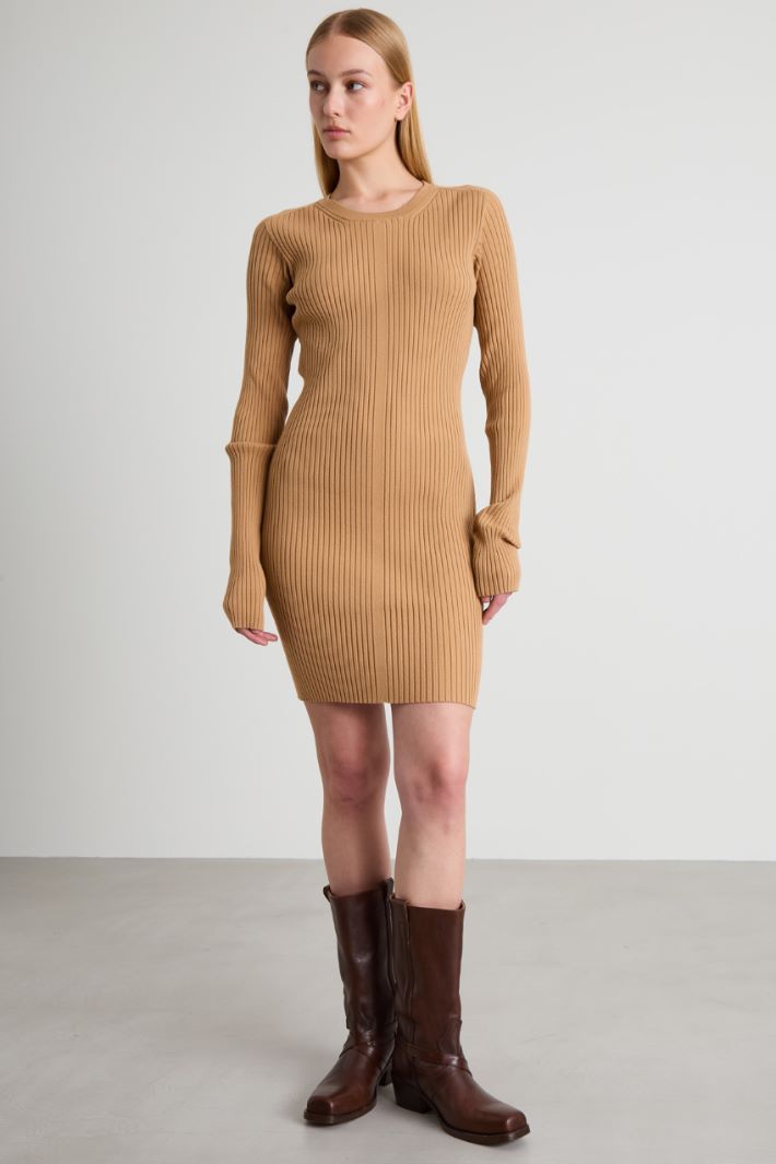 Rib-knit dress Intrend - 2