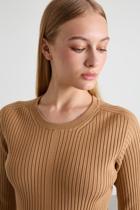 Abito in maglia a coste