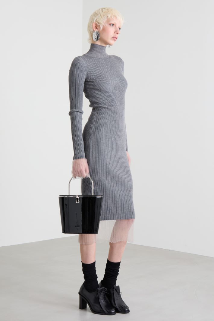 Dress with tulle inserts Intrend