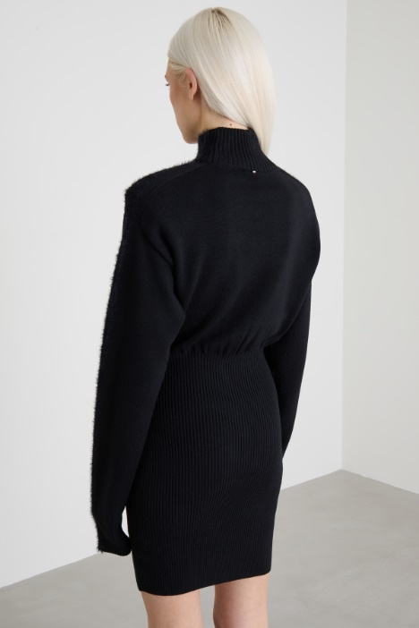 Abito aderente in maglia  Intrend - 3