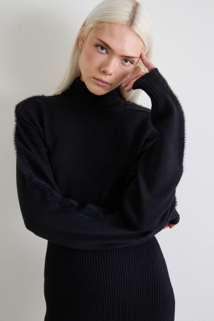 Fitted knit dress Intrend - 4