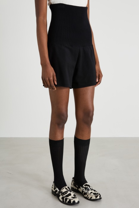 Shorts in maglia stretch