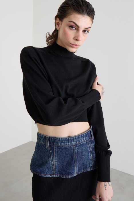 Turtleneck with puff sleeves Intrend