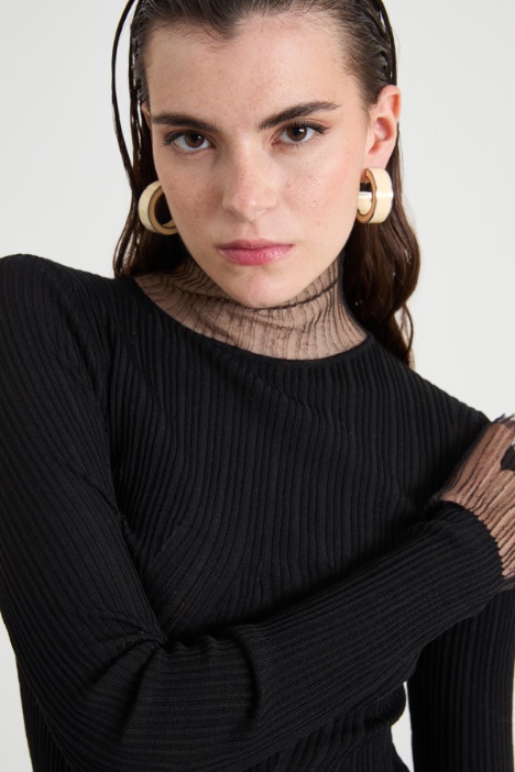 Dolcevita con inserti a rete