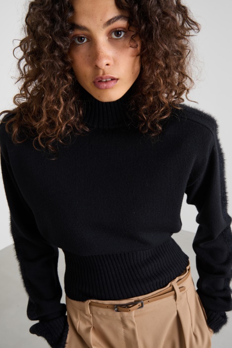 Maglia in lana con inserto fluffy