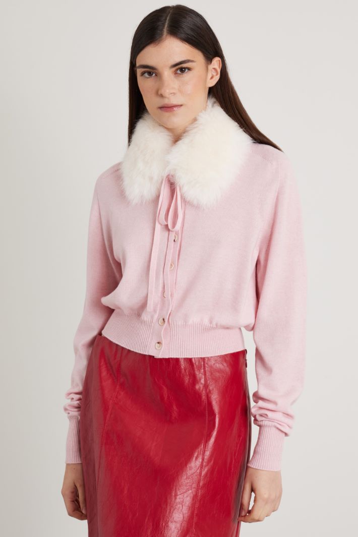 Detachable-collar cardigan Intrend