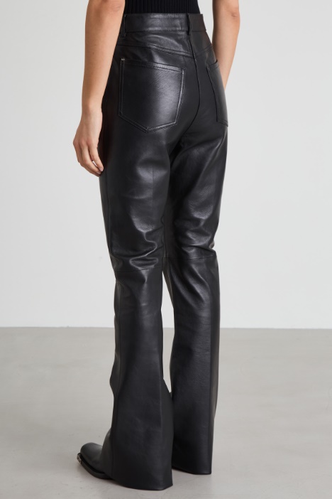 Pantaloni flare in nappa