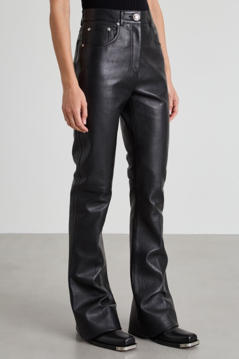 Pantaloni flare in nappa