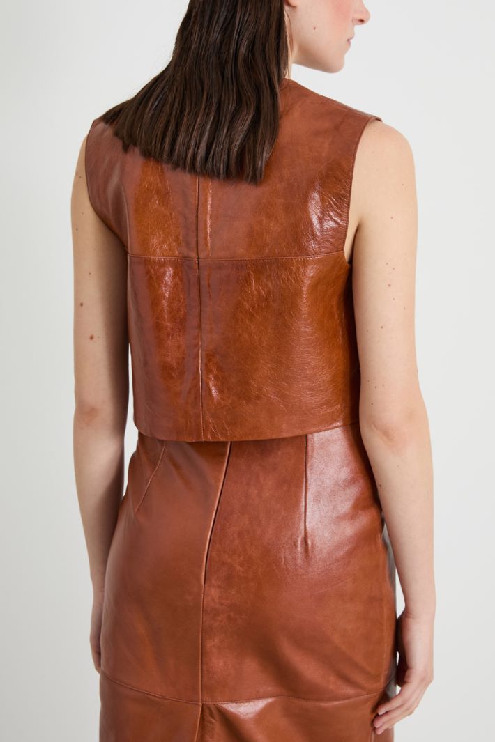 Short nappa-leather top Intrend - 2