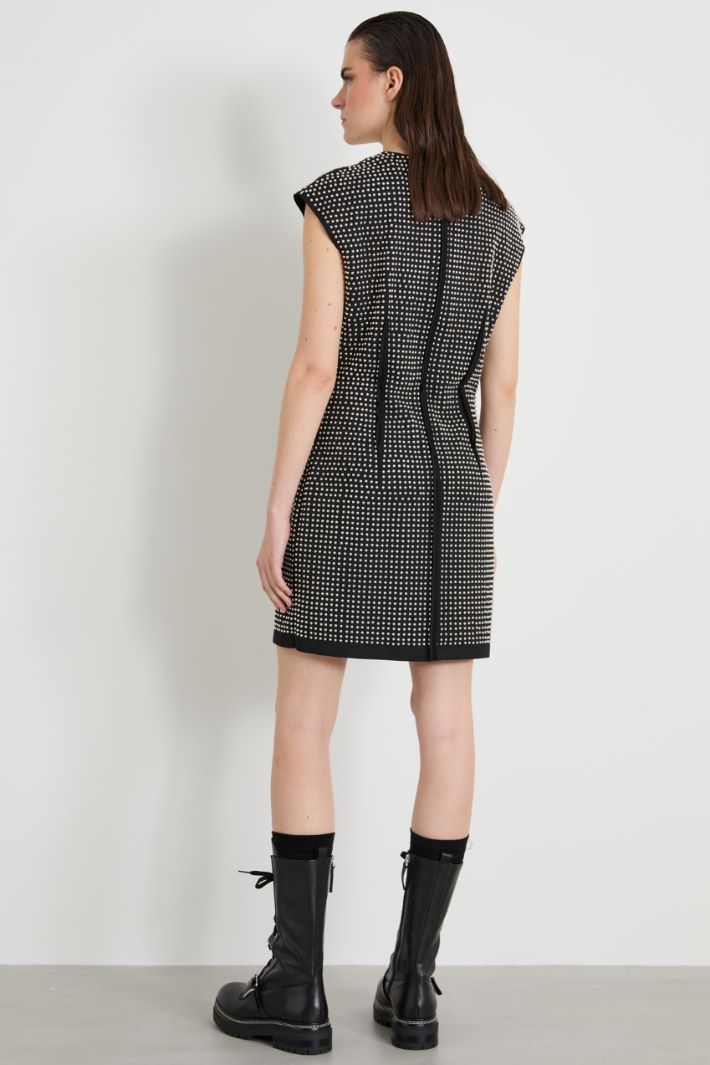 Microstud-adorned sheath dress Intrend - 3