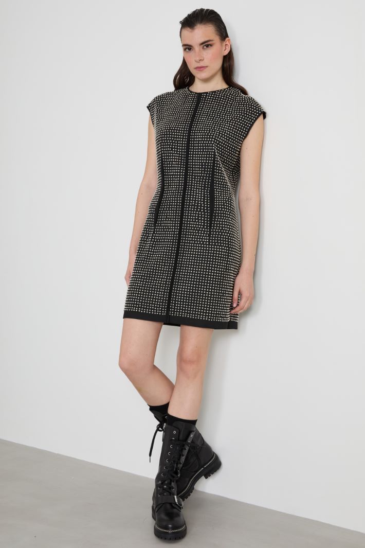 Microstud-adorned sheath dress Intrend - 2