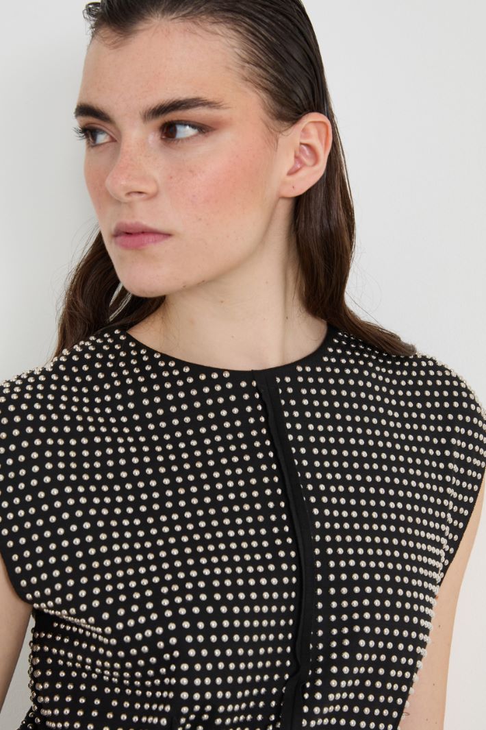 Microstud-adorned sheath dress Intrend - 4