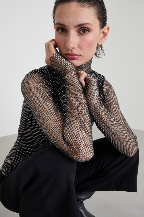 Top in rete con strass