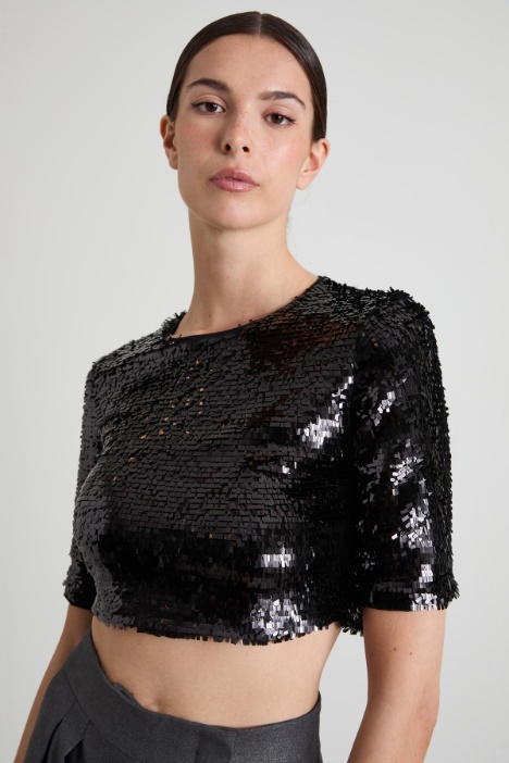 Top corto con paillettes