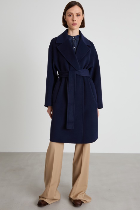 Cappotto doppiopetto con cintura