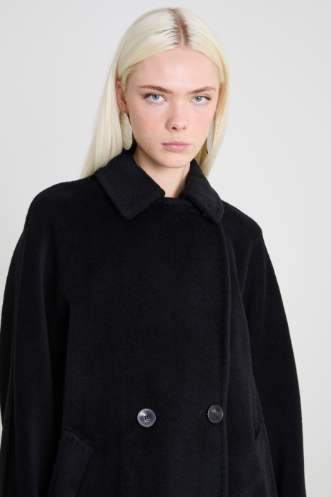 Cappotto con cintura