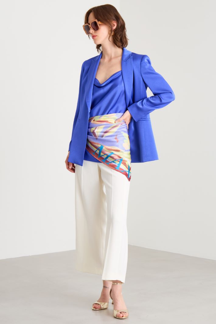 Blazer in shiny envers satin Intrend
