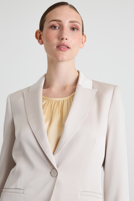 Blazer de enver satén brillante