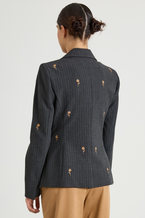 Blazer con ricami