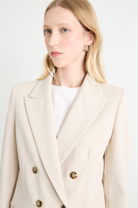 Blazer ligeramente entallada