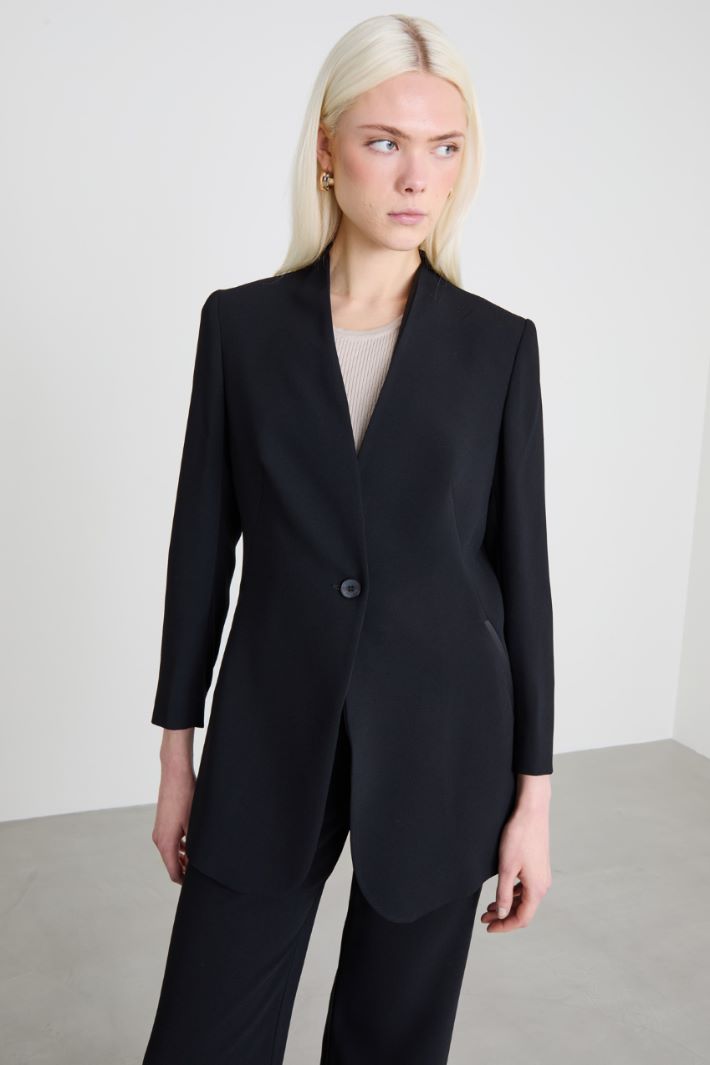 Blazer in enver satin Intrend