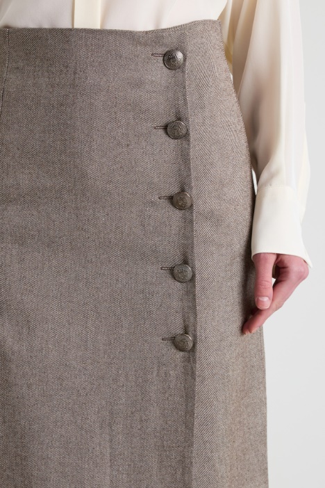 Falda recta con abertura