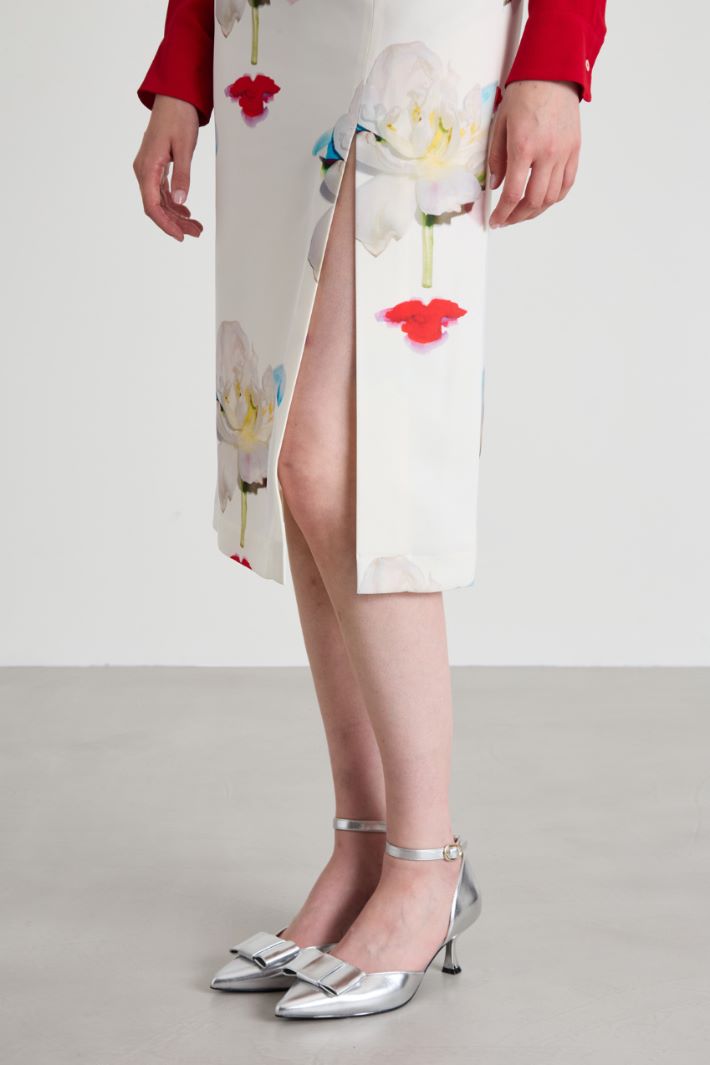 Asymmetrical-slit skirt Intrend - 4