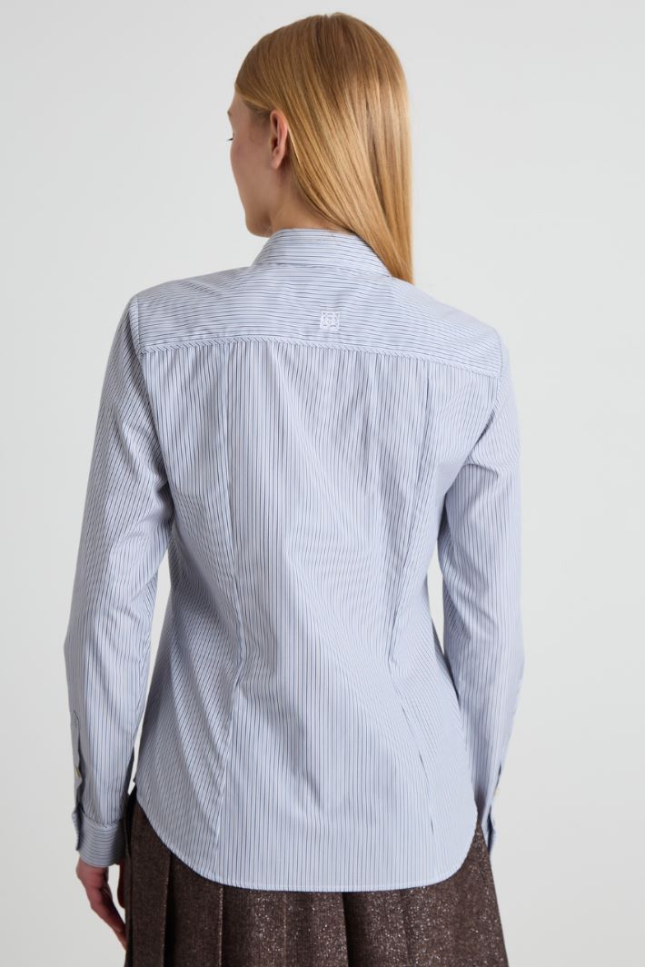 Semi-fitted shirt Intrend - 2
