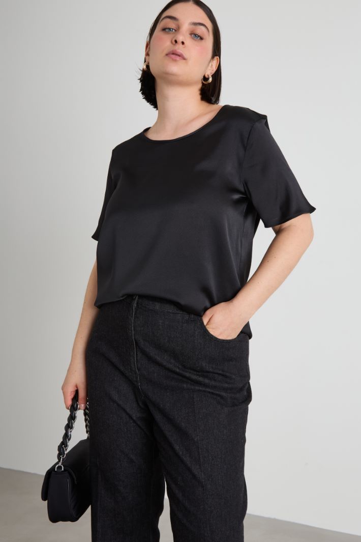 Satin blouse Intrend