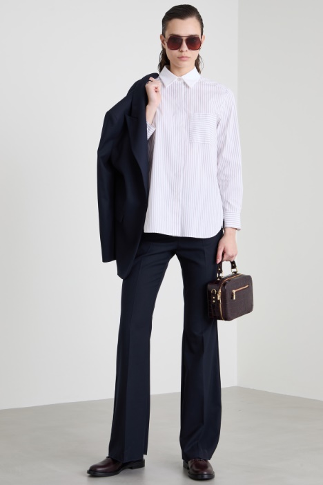 Shirt with contrasting details Intrend