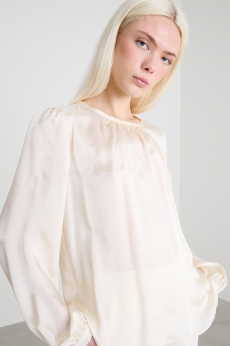 Blusa in raso di viscosa