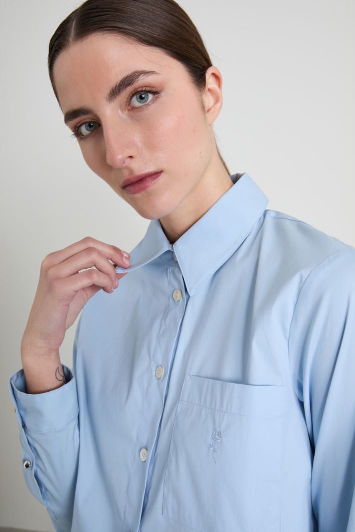 Camisa cropped