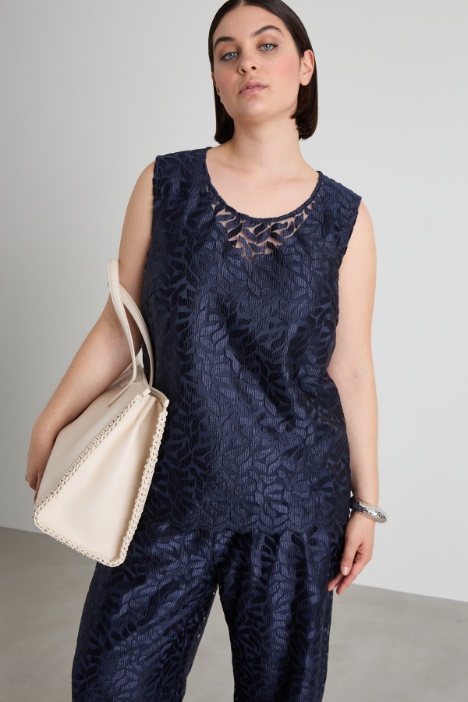 Embroidered tulle top Intrend