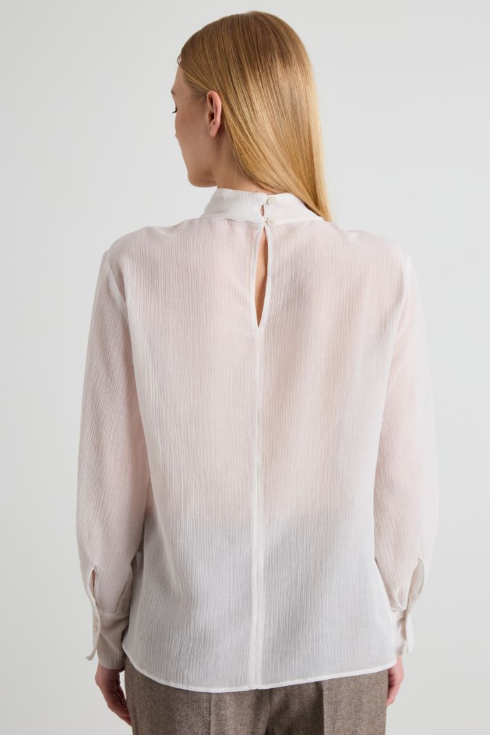 Blusa de cuello de tiras