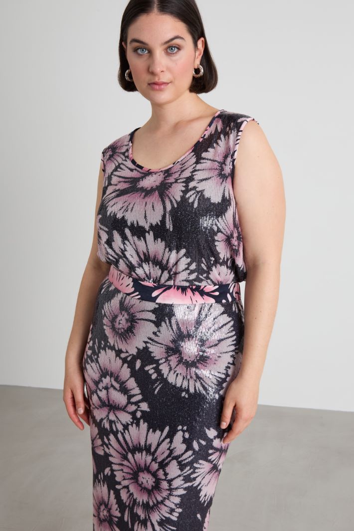 Patterned sequin top Intrend