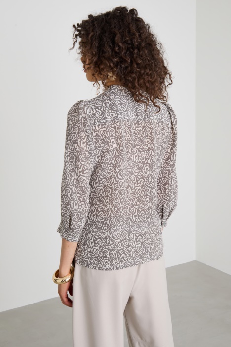 Blusa de crepé de seda