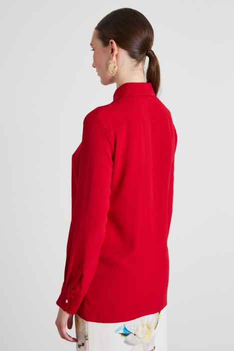 Camicia in seta con fiore