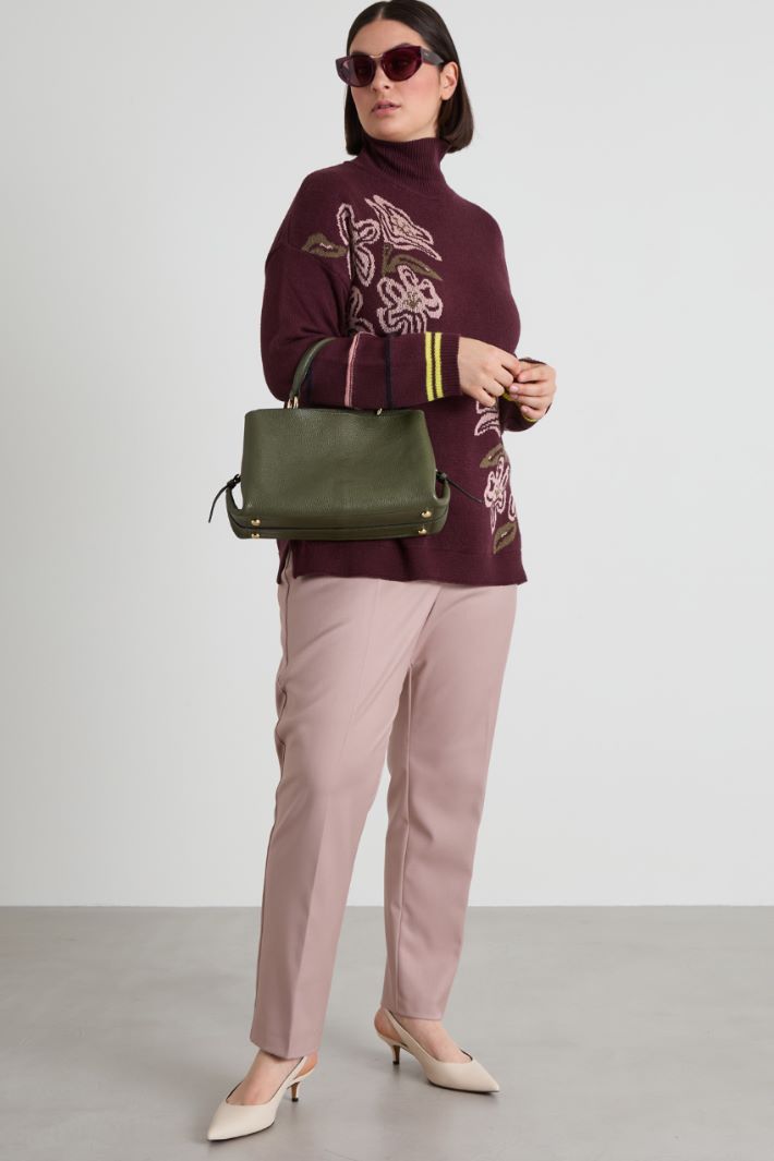 Pantaloni in twill Intrend