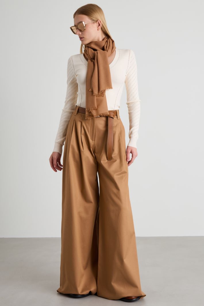 Wide-leg trousers Intrend