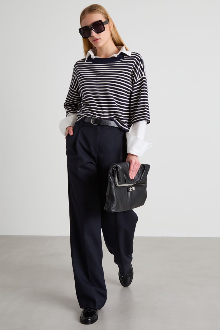 Canvas trousers with pleat Intrend