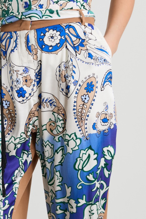 Pantaloni bi-materiale