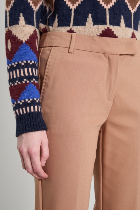 Pantaloni a sigaretta