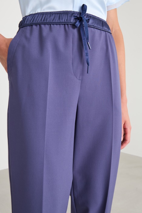 Pantaloni in tela stretch